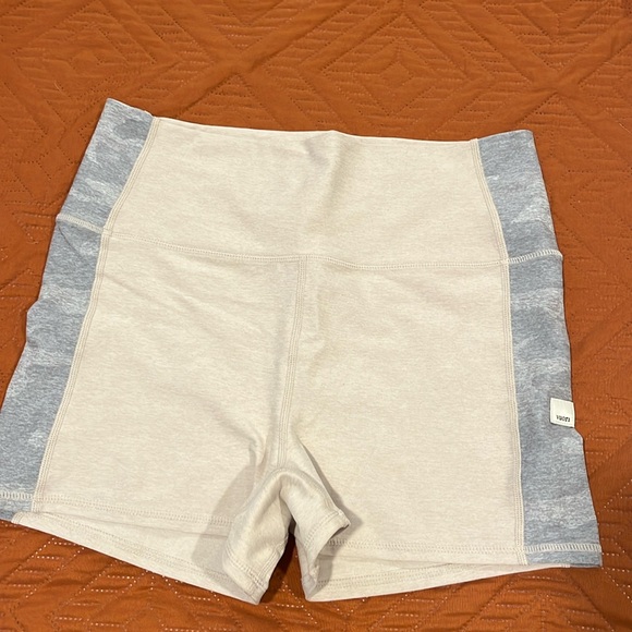 Vuori Pants - Vuori Biker Shorts